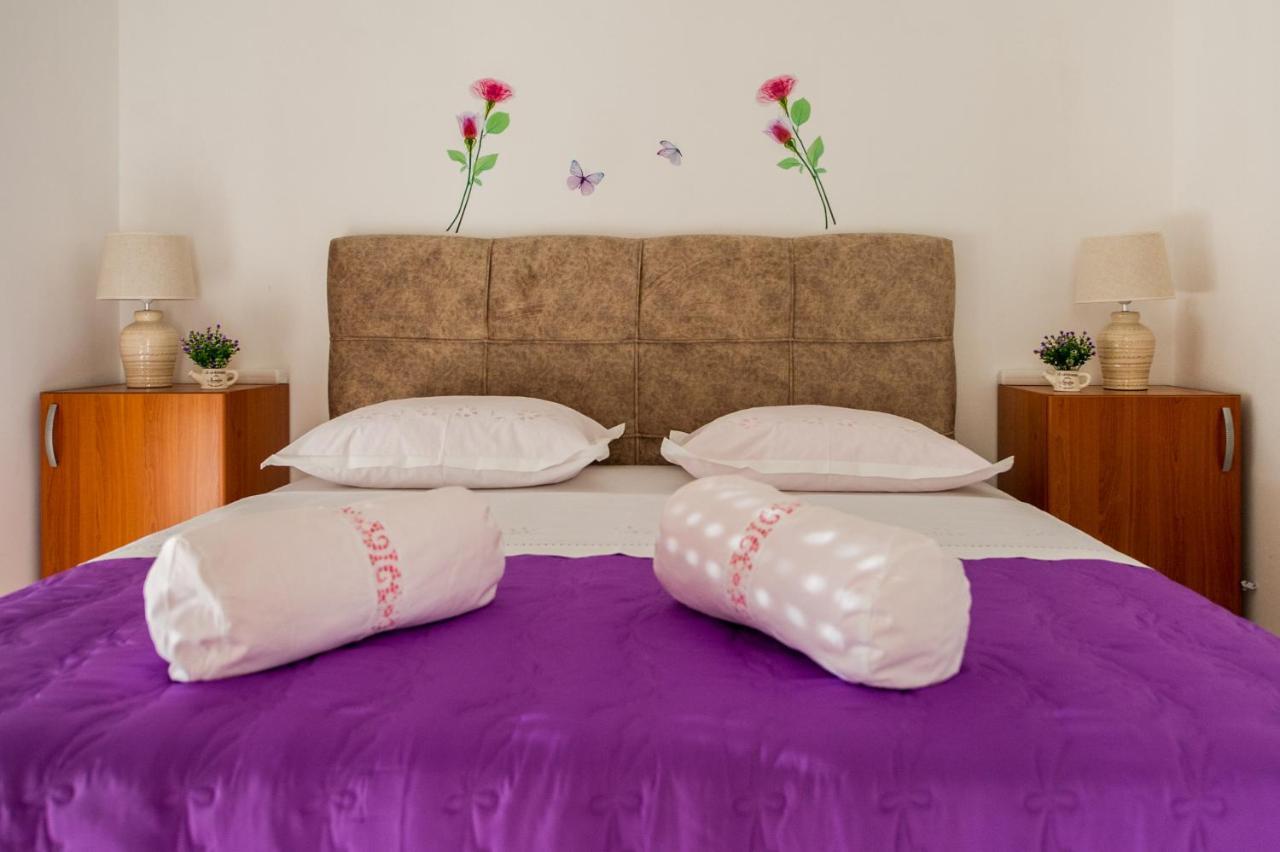 Apartments Nino Podstrana Ngoại thất bức ảnh