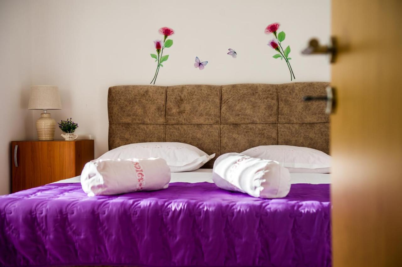 Apartments Nino Podstrana Ngoại thất bức ảnh