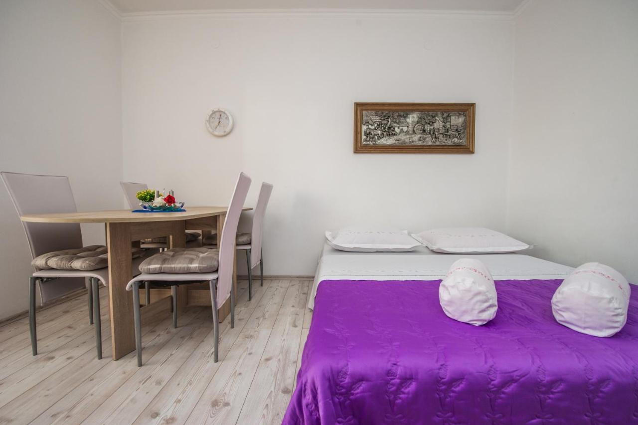 Apartments Nino Podstrana Ngoại thất bức ảnh