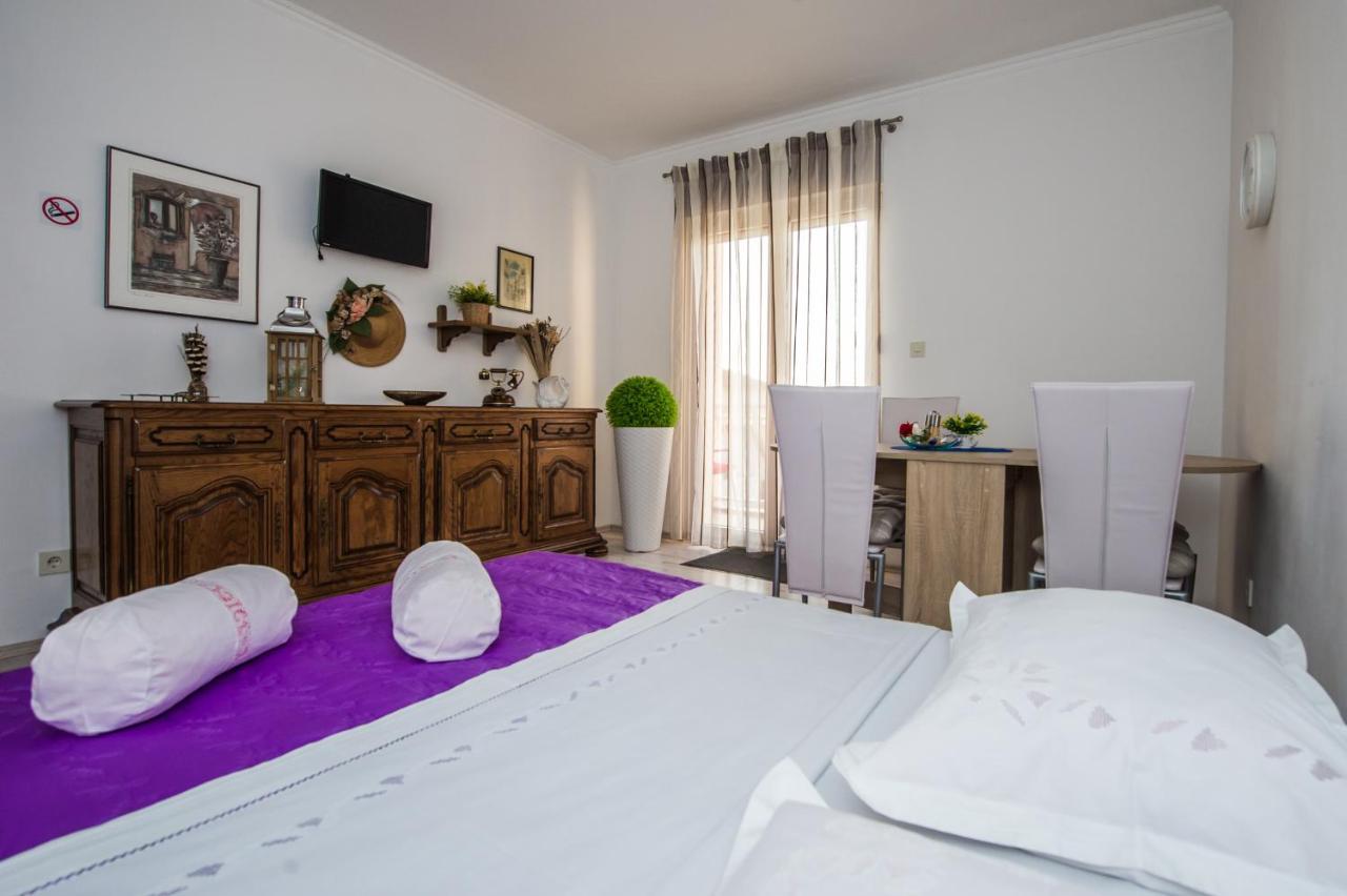Apartments Nino Podstrana Ngoại thất bức ảnh