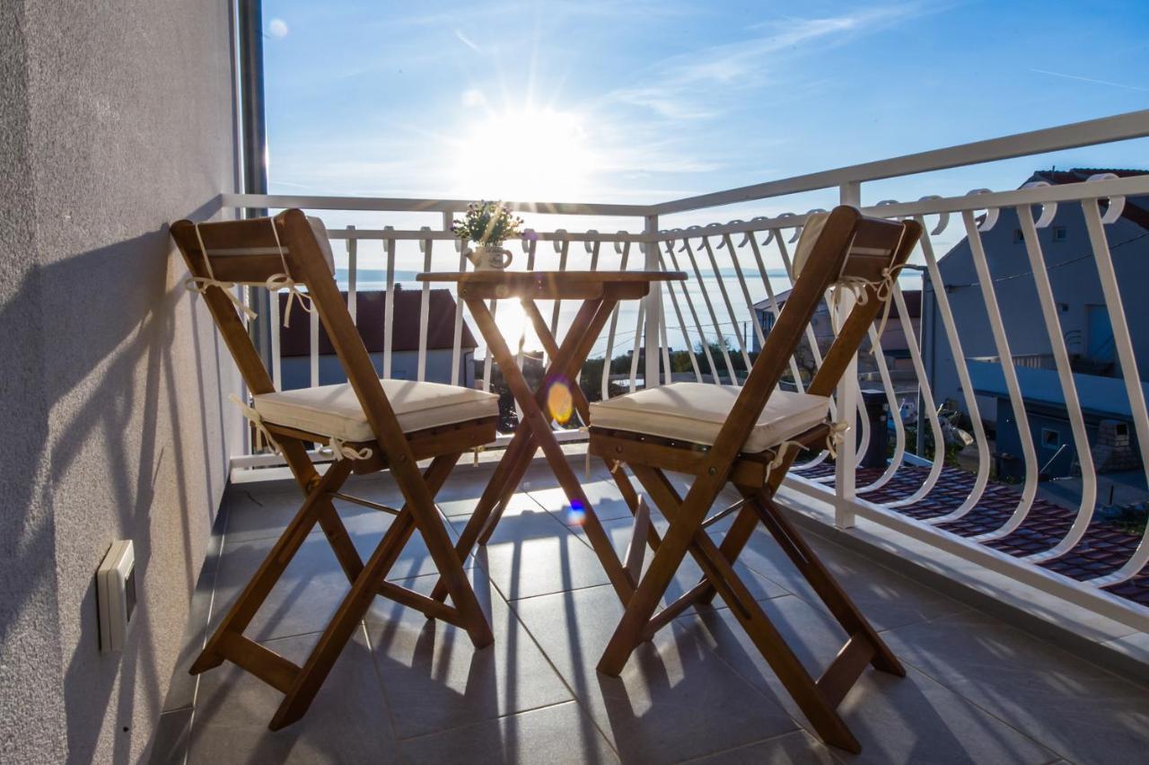Apartments Nino Podstrana Ngoại thất bức ảnh