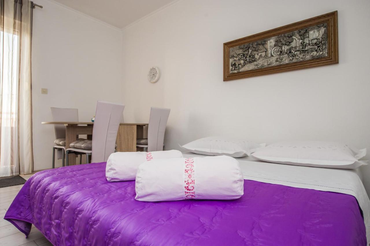 Apartments Nino Podstrana Ngoại thất bức ảnh