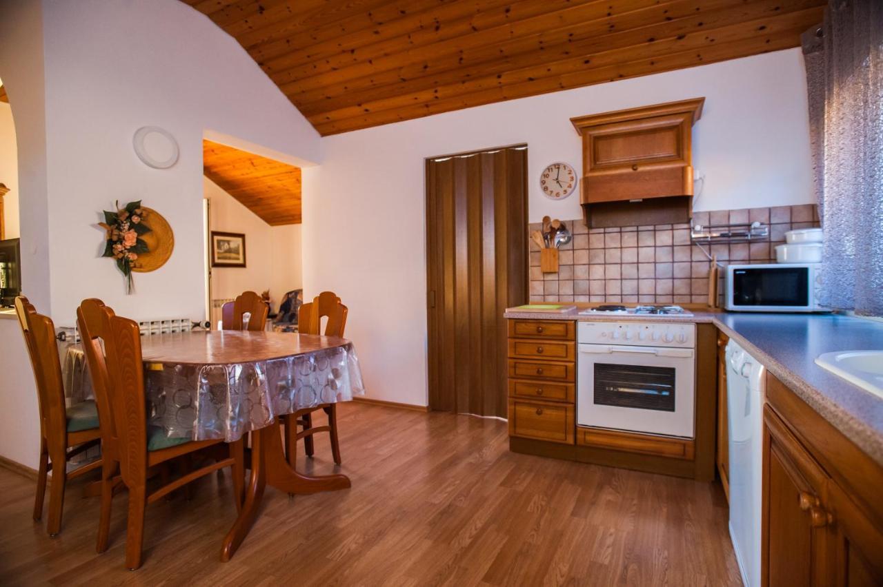 Apartments Nino Podstrana Ngoại thất bức ảnh