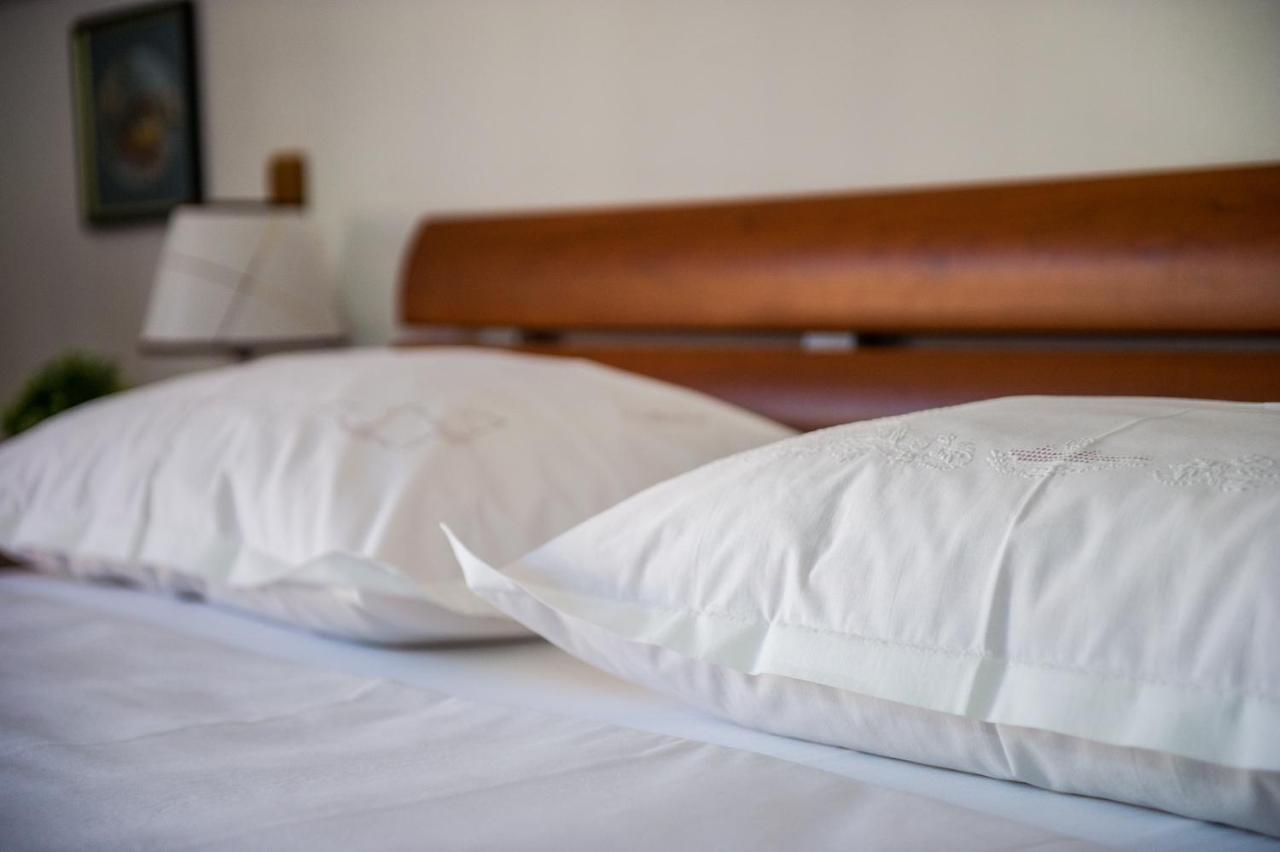 Apartments Nino Podstrana Ngoại thất bức ảnh