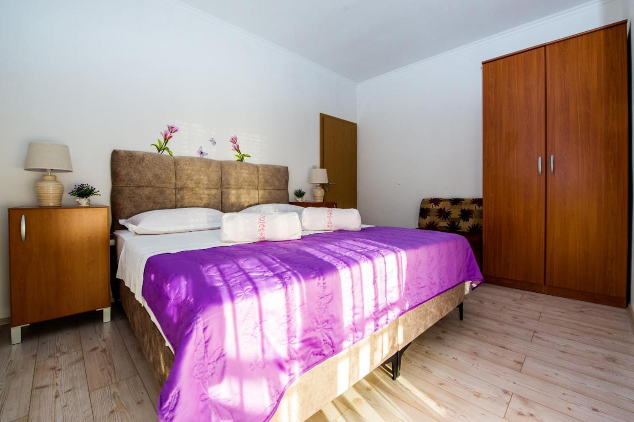 Apartments Nino Podstrana Ngoại thất bức ảnh